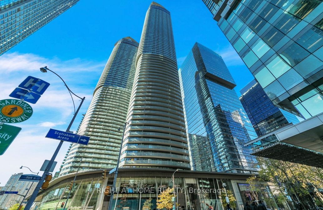 Condo for lease at 4502-14 York Street, Toronto, Waterfront Communities C1, M5J 0B1 - MLS: C11912036