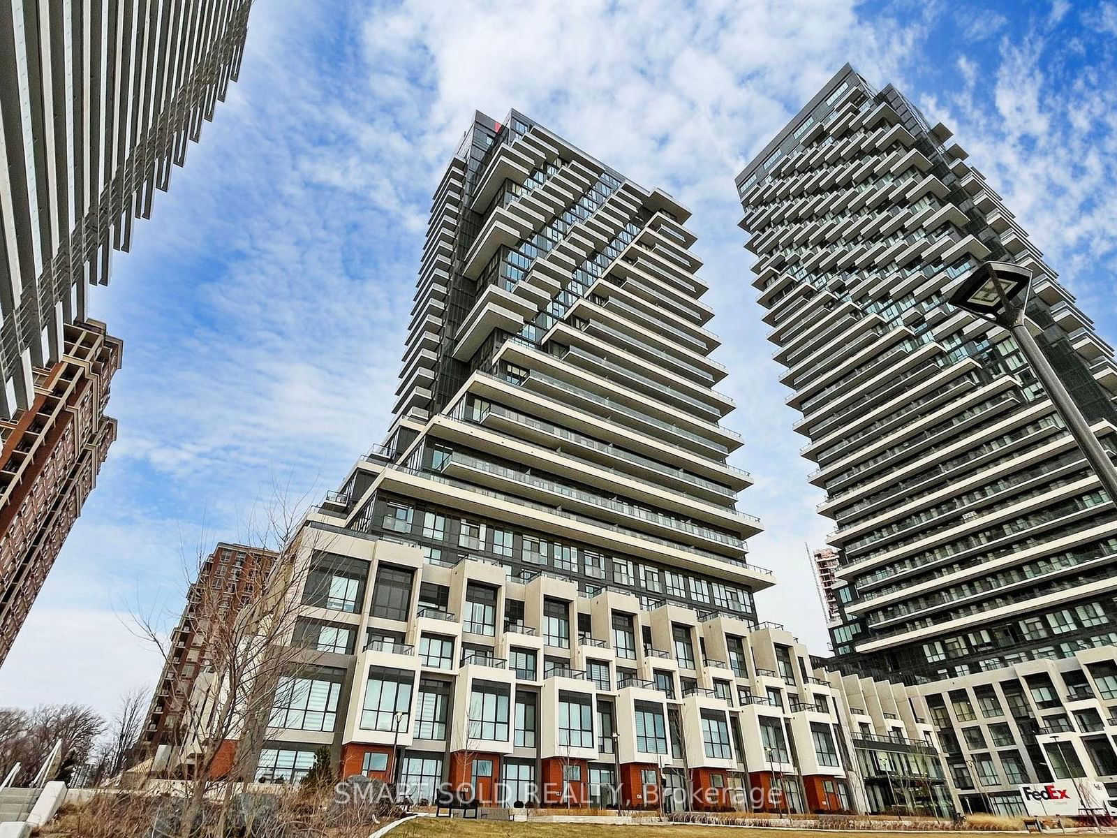 Condo for sale at 2335-20 Inn On The Park Drive, Toronto, Banbury-Don Mills, M3C 0P8 - MLS: C11912459