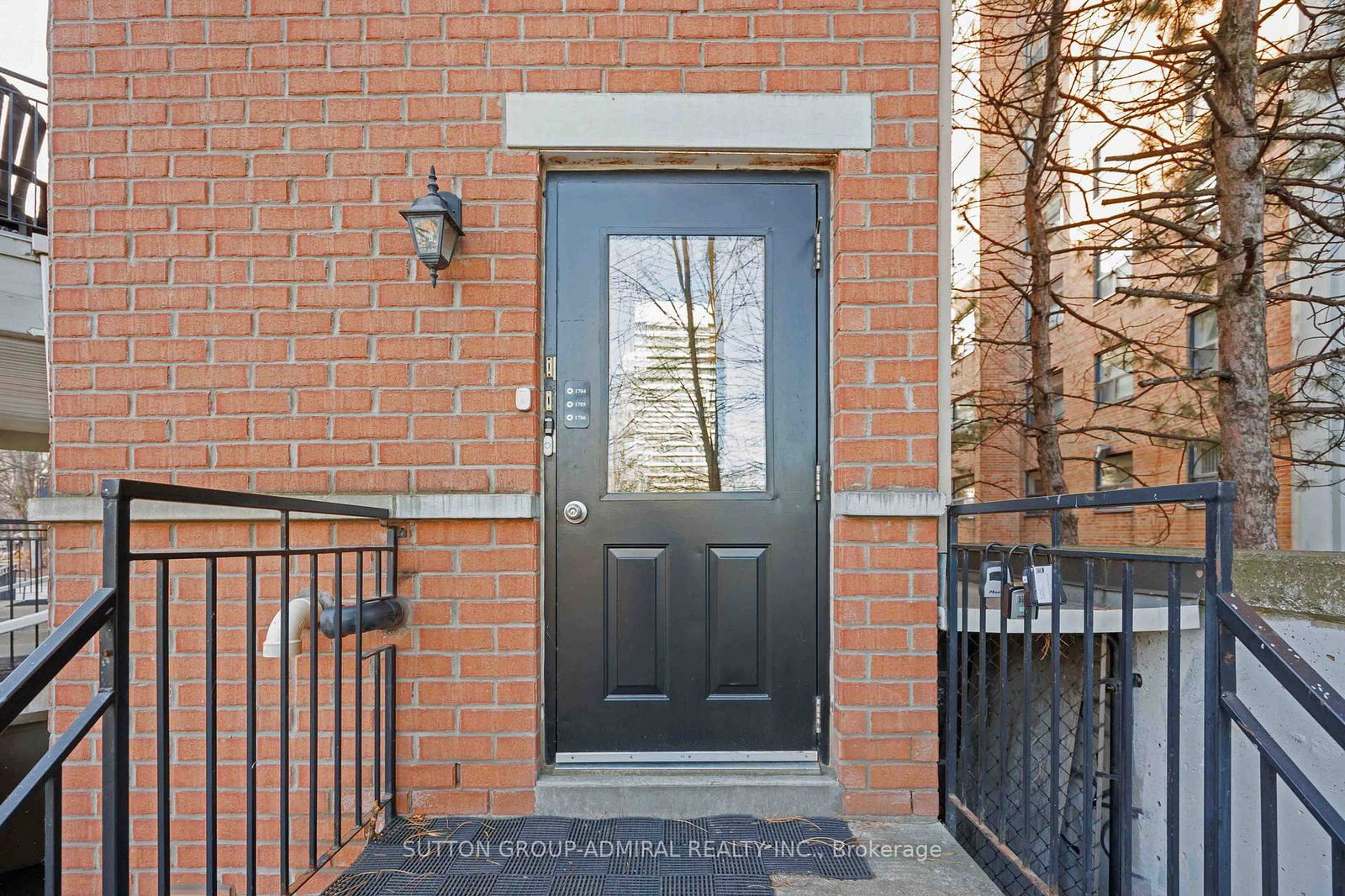 Townhouse leased at 1705-80 Joe Shuster Way, Toronto, Trinity-Bellwoods, M6K 1Y5 - MLS: C11912537