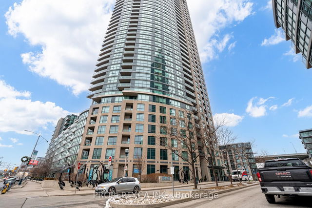 1204 - 219 Fort York Boulevard