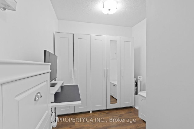 1108 - 397 Front Street