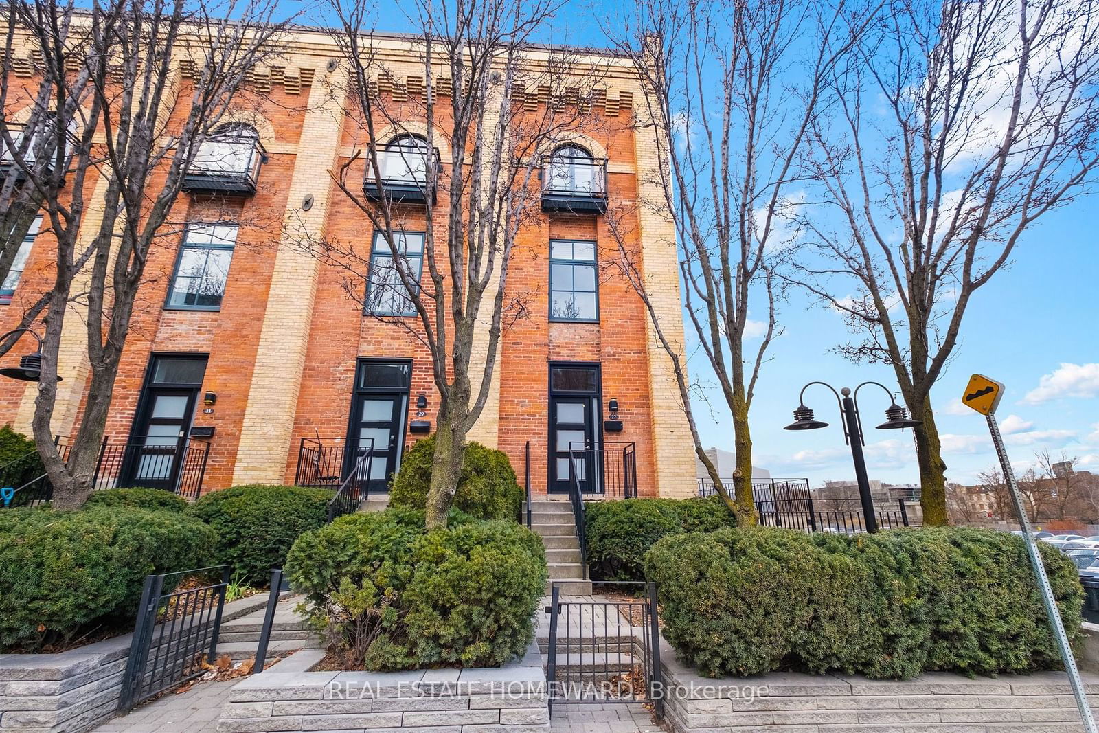 Townhouse for sale at 27 Old Brewery Lane, Toronto, Moss Park, M5A 3P2 - MLS: C11912967