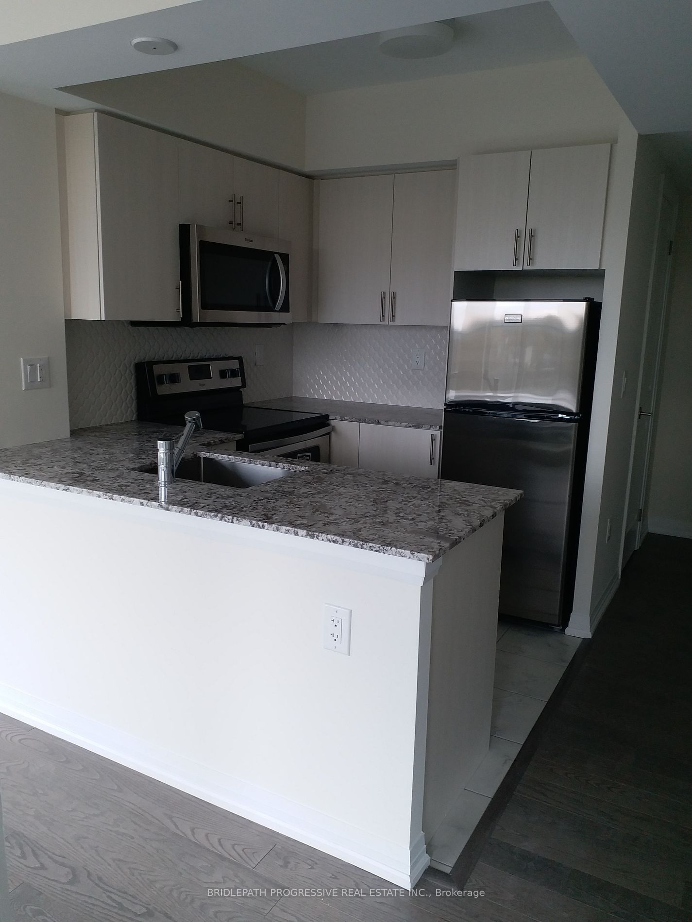 Condo for lease at 614-741 Sheppard Avenue, Toronto, Clanton Park, M3H 2S9 - MLS: C11913627