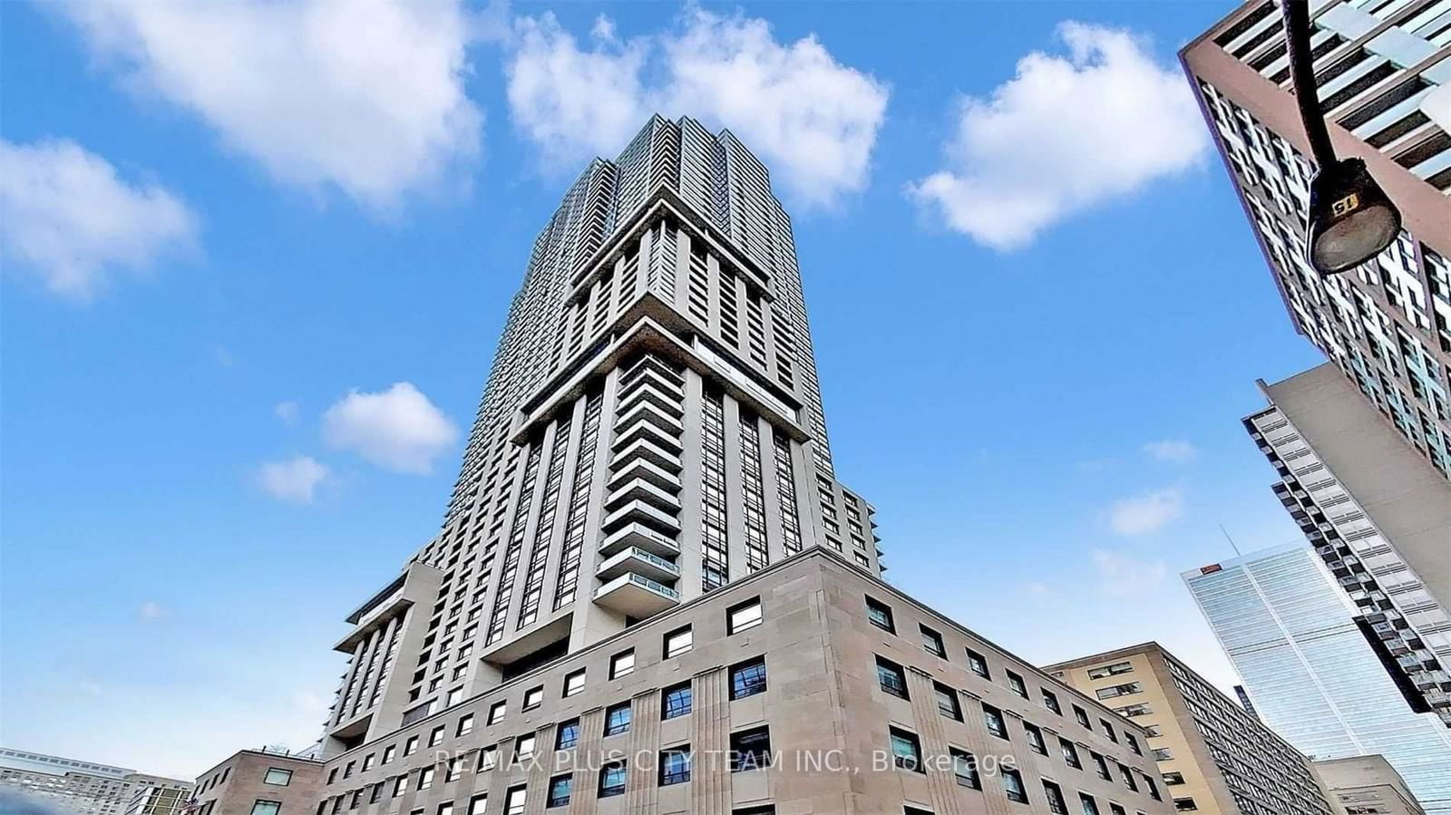 Condo leased at 908-88 Scott Street, Toronto, Church-Yonge Corridor, M5E 0A9 - MLS: C11913783