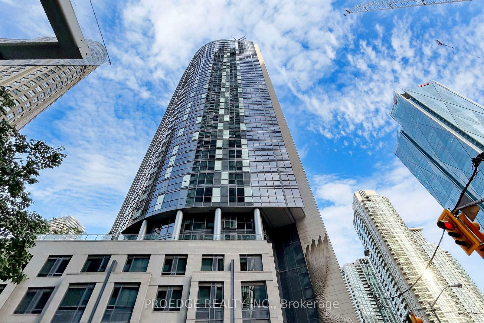 Condo for lease at 1307-1 The Esplanade, Toronto, Waterfront Communities C8, M5E 0A8 - MLS: C11913923