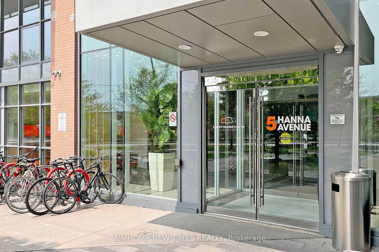 Condo for lease at 331-5 Hanna Avenue, Toronto, Niagara, M6K 0B3 - MLS: C11914357