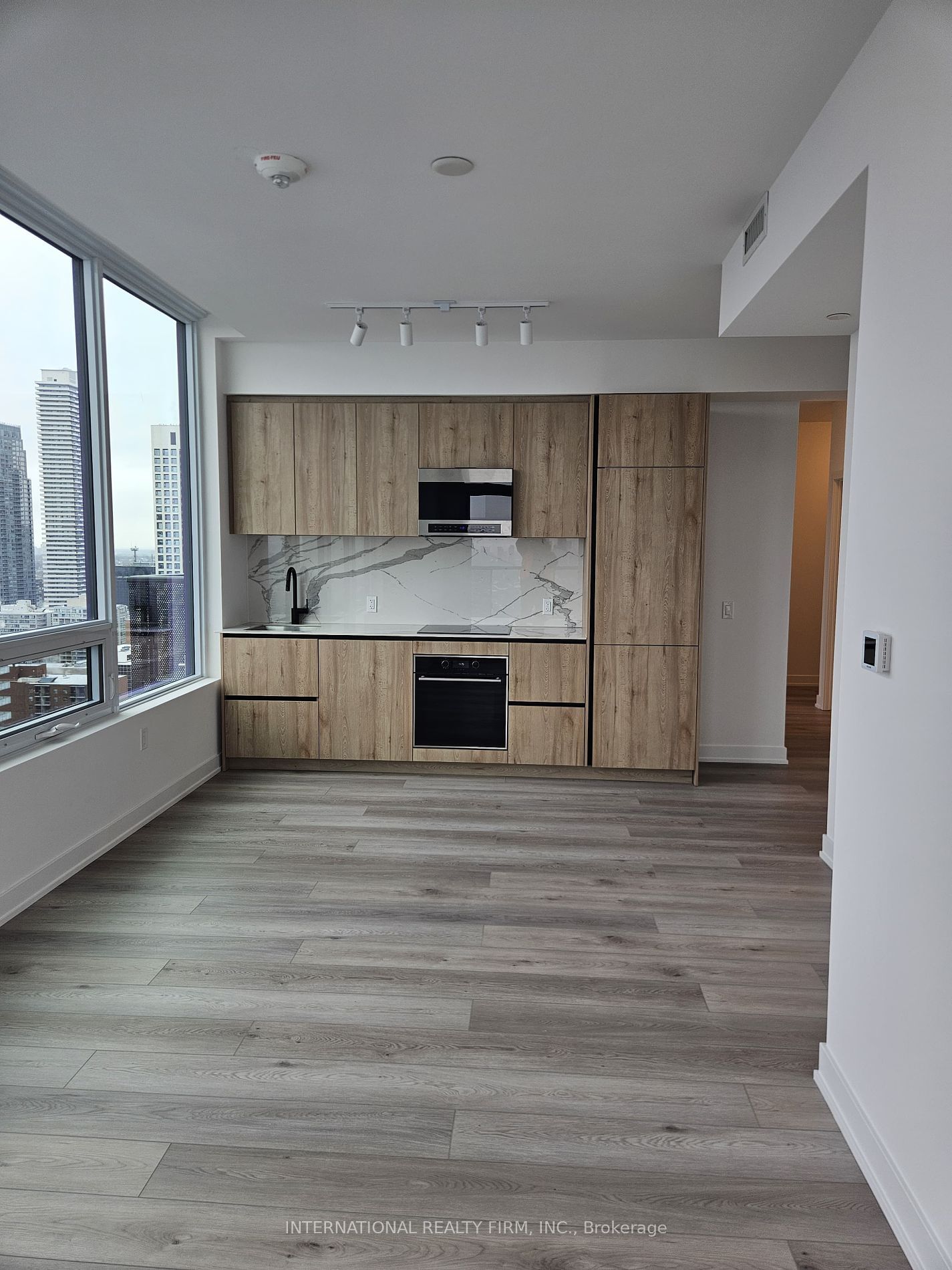 Condo for lease at 2912-127 Broadway Avenue, Toronto, Mount Pleasant West, M4P 1V4 - MLS: C11914630