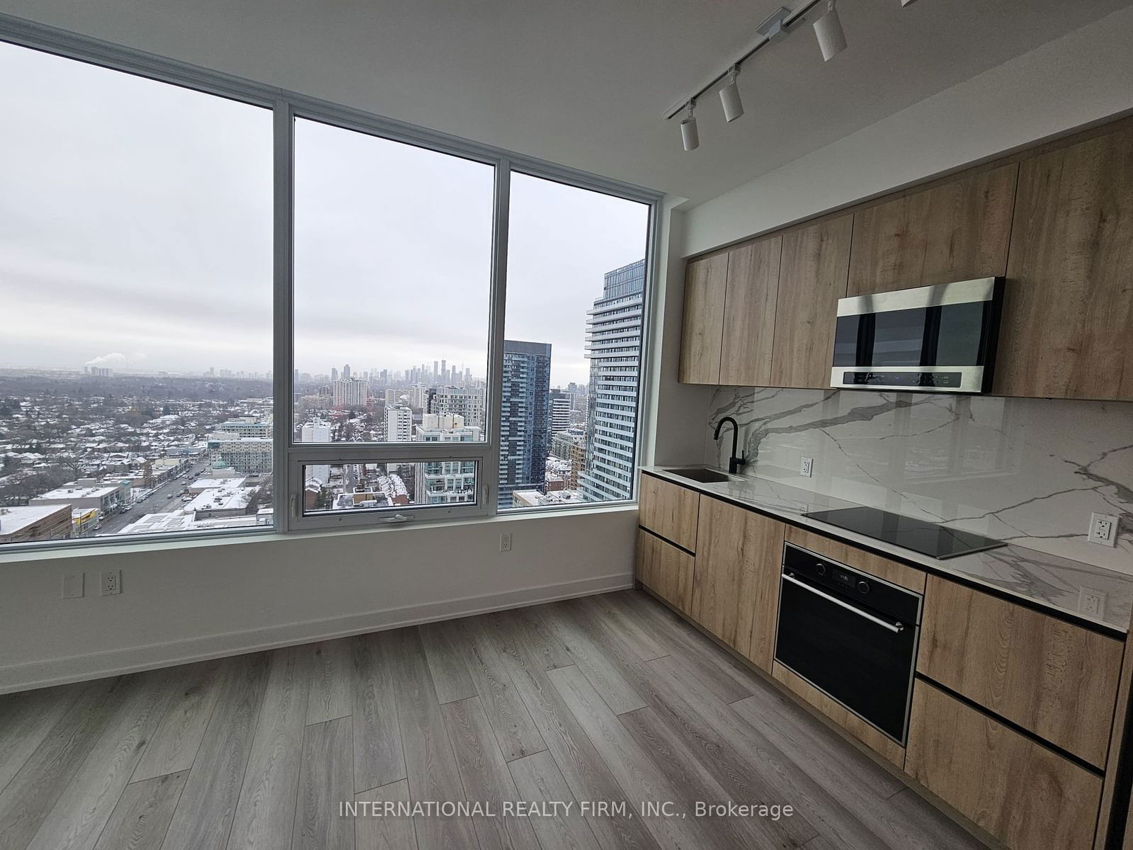 Condo for lease at 2912-127 Broadway Avenue, Toronto, Mount Pleasant West, M4P 1V4 - MLS: C11914630