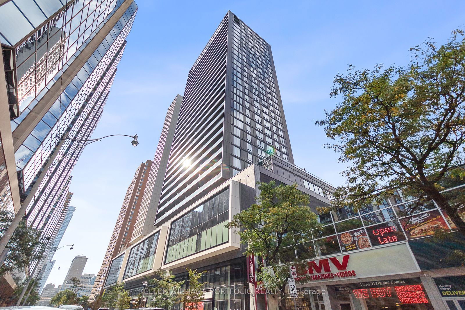 Condo leased at 407-20 Edward Street, Toronto, Bay Street Corridor, M5G 0C5 - MLS: C11914816