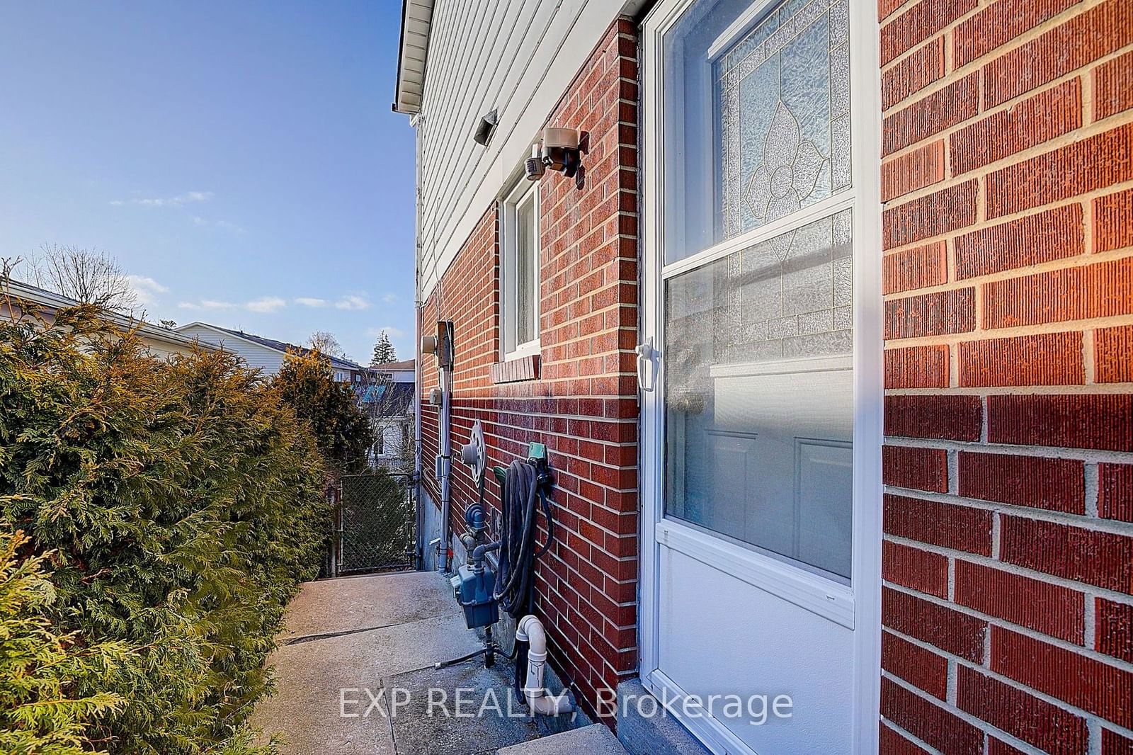 Semi-Detached House for sale at 11 Micmac Crescent, Toronto, Pleasant View, M2H 2K1 - MLS: C11914855