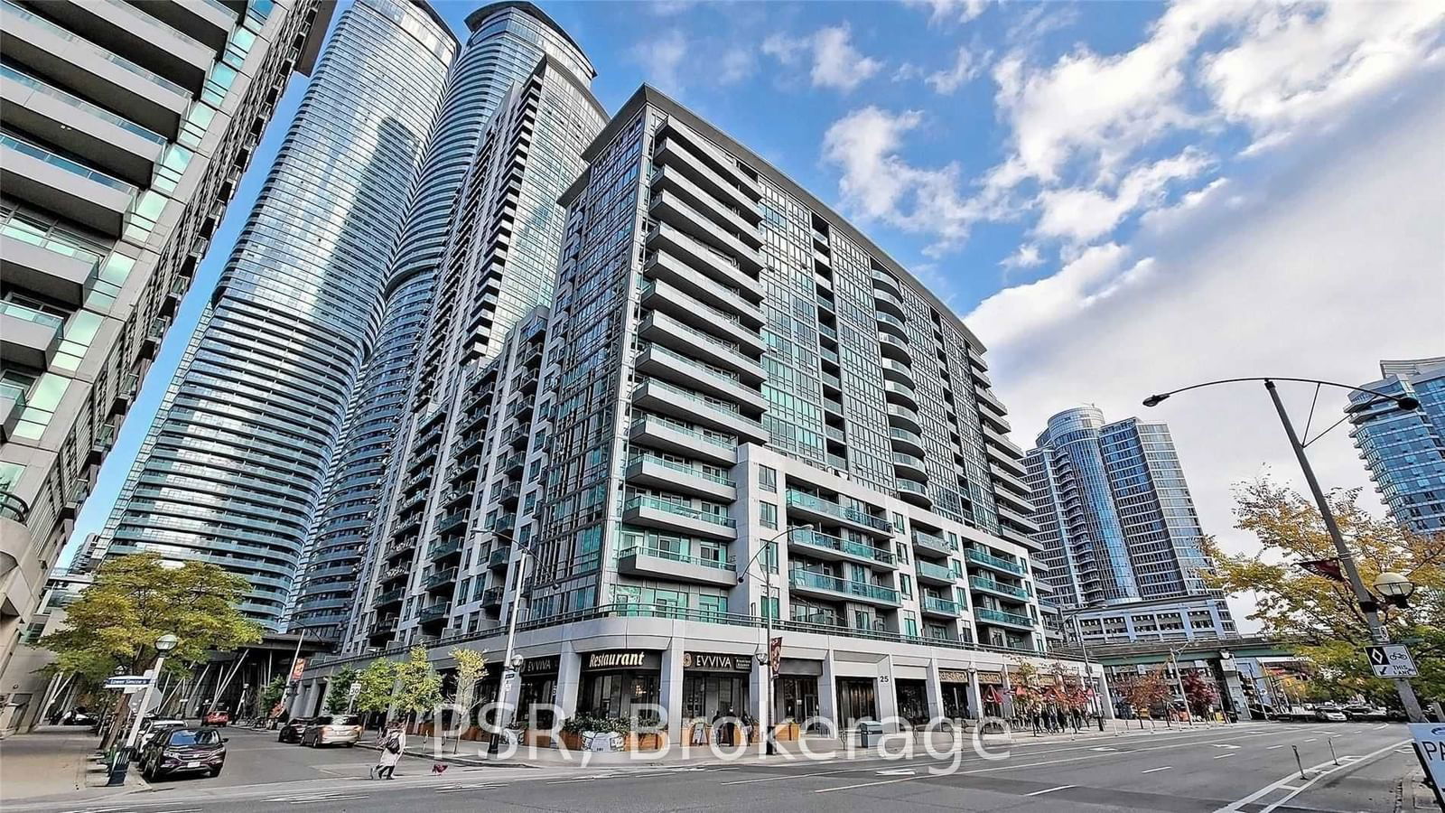 Condo for lease at 811-25 Lower Simcoe Street, Toronto, Waterfront Communities C1, M5J 3A1 - MLS: C11915267