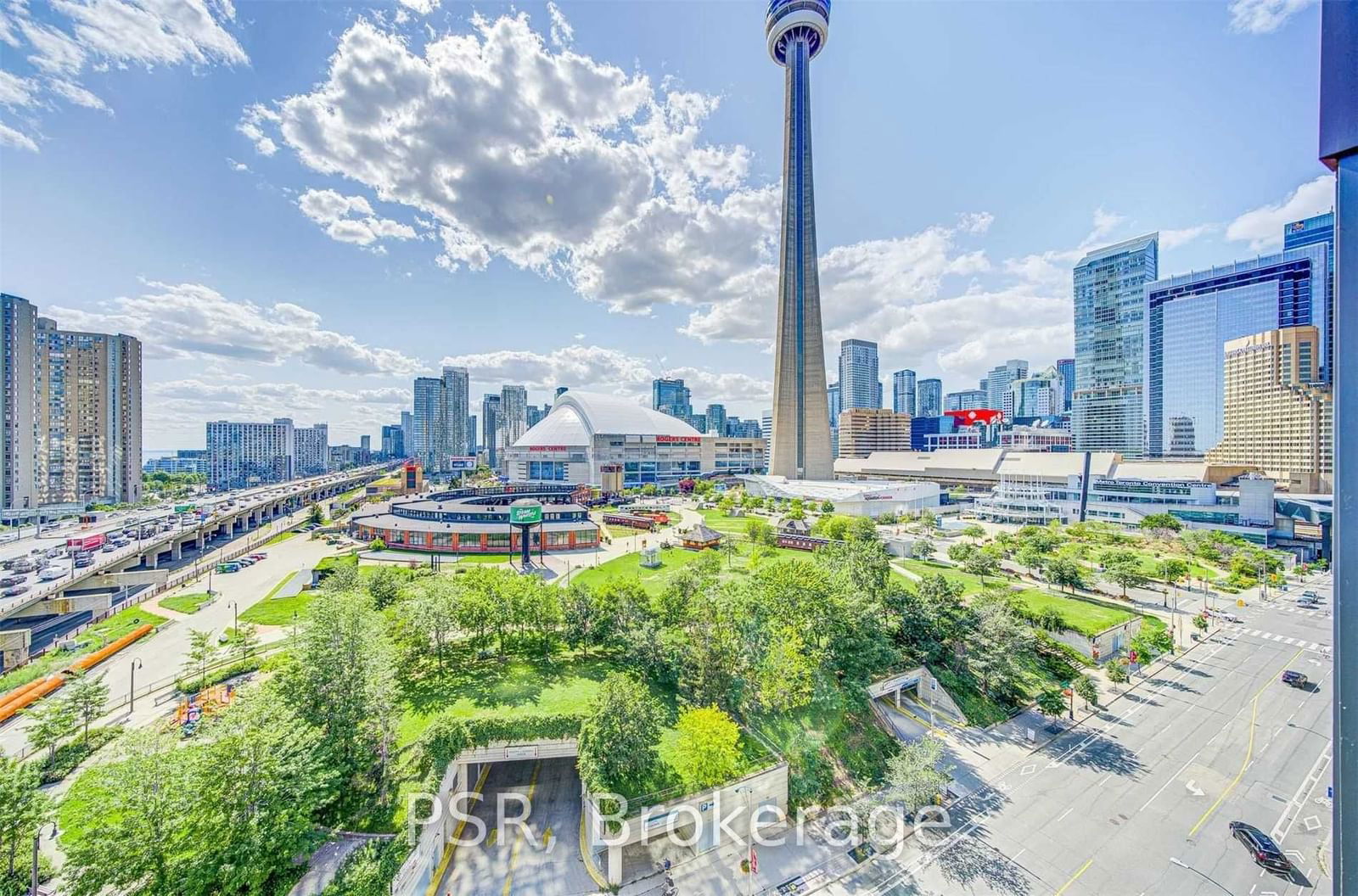 Condo for lease at 811-25 Lower Simcoe Street, Toronto, Waterfront Communities C1, M5J 3A1 - MLS: C11915267