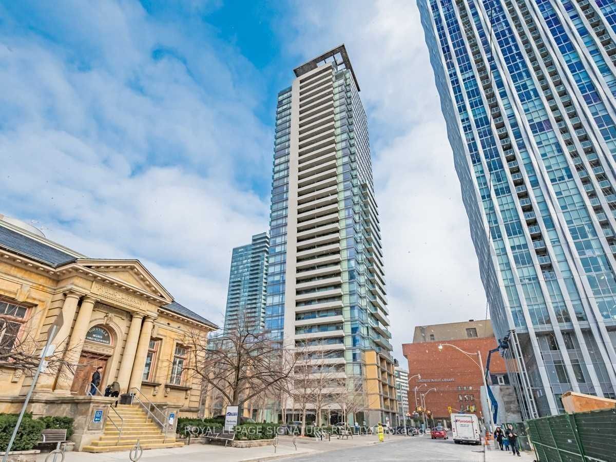 Condo for sale at 508-18 Yorkville Avenue, Toronto, Annex, M4W 3Y8 - MLS: C11915473