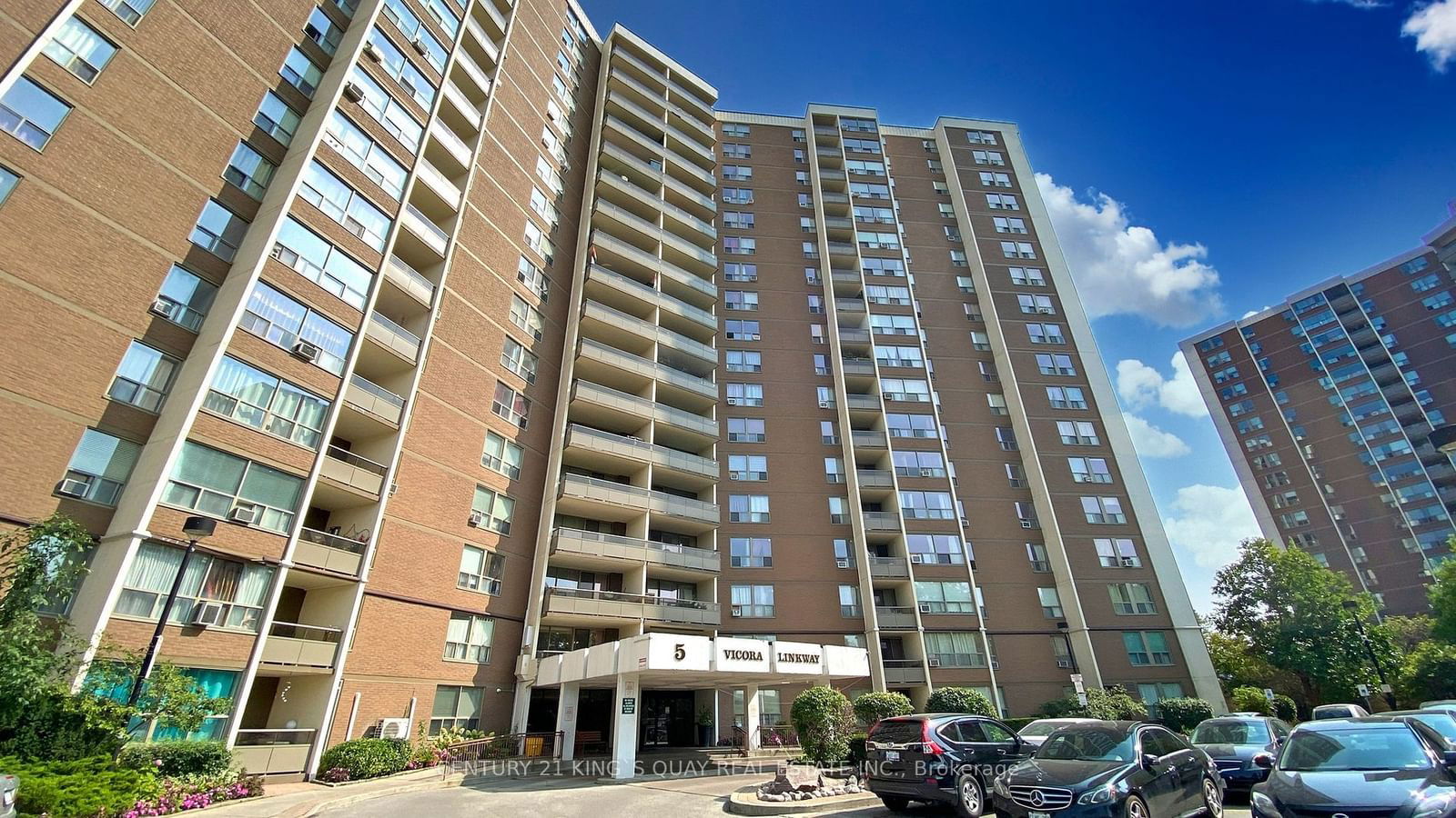 Condo for sale at 303-5 Vicora Linkway, Toronto, Flemingdon Park, M3C 1A4 - MLS: C11916062