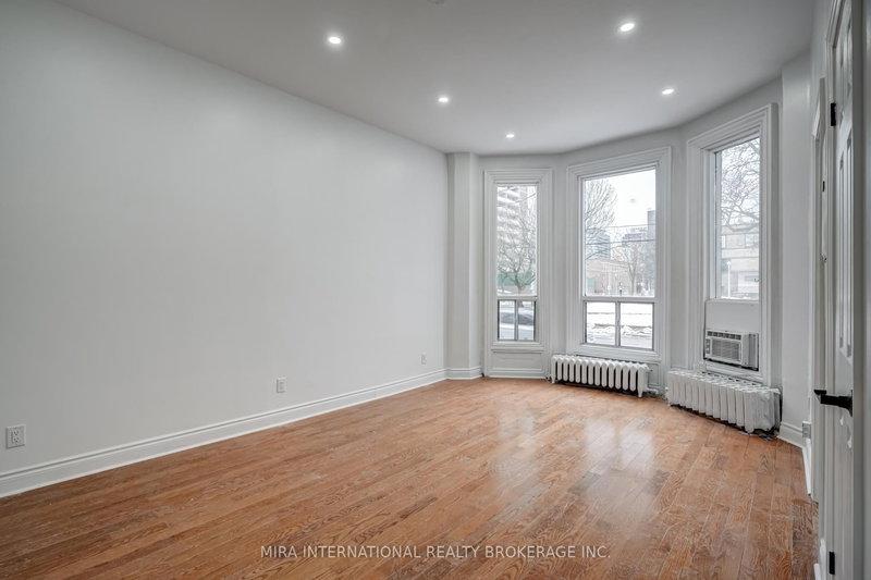 105 - 180 Sherbourne St, Toronto, M5A 2R7 | Image 2