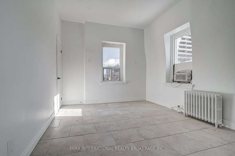 205 - 180 Sherbourne St, Toronto, M5A 2R7 | Image 2