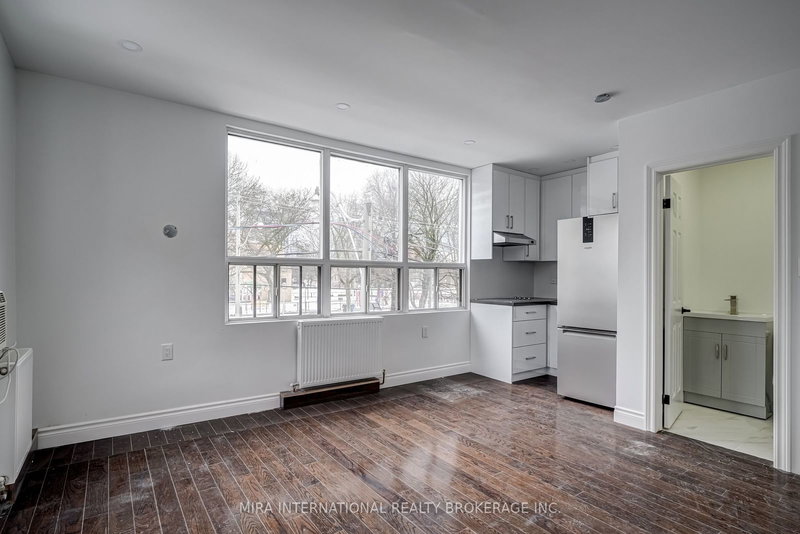 207 - 180 Sherbourne St, Toronto, M5A 2R7 | Image 2