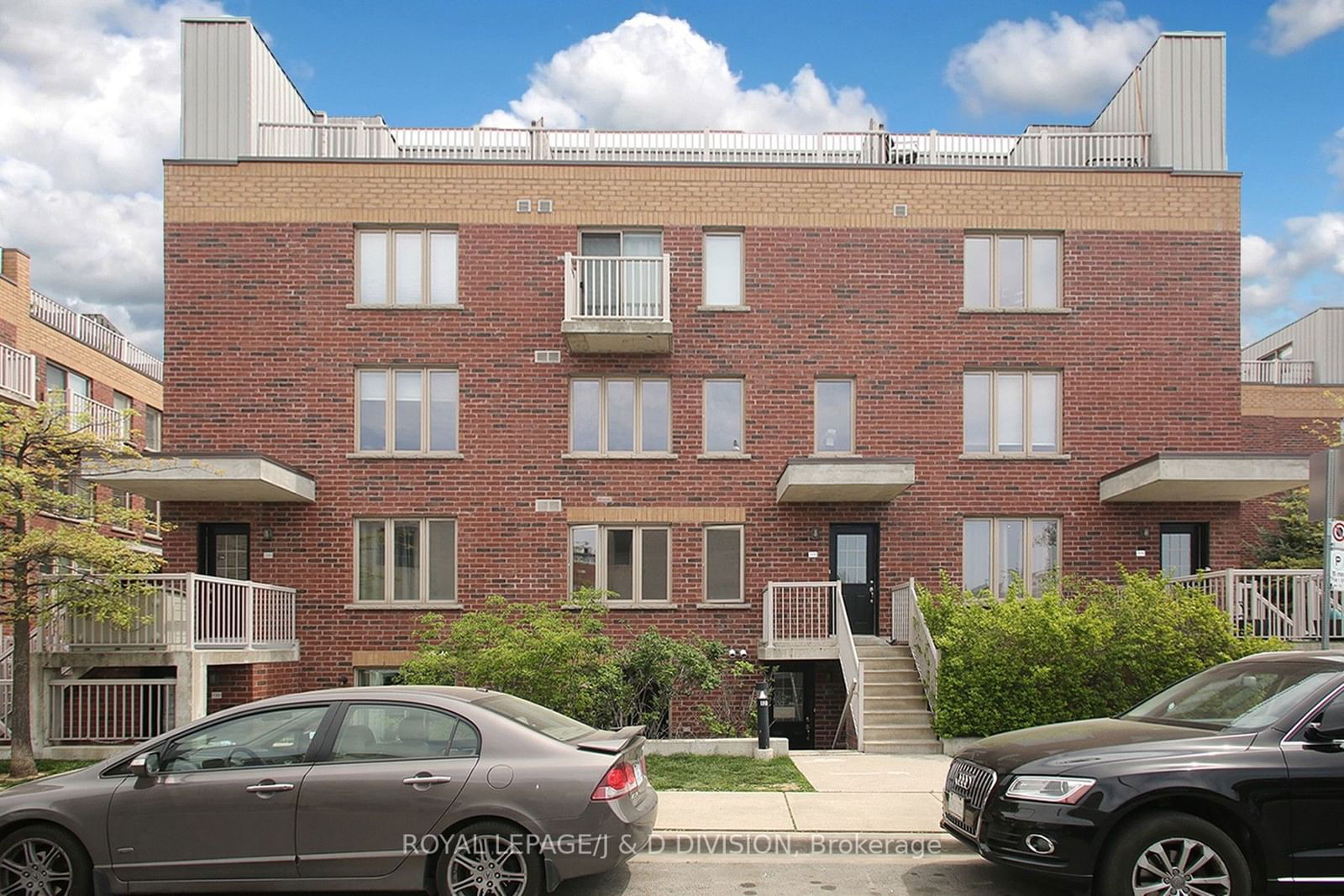 Townhouse for sale at 229-11 Ruttan Street, Toronto, Dufferin Grove, M6P 0A1 - MLS: C11916898