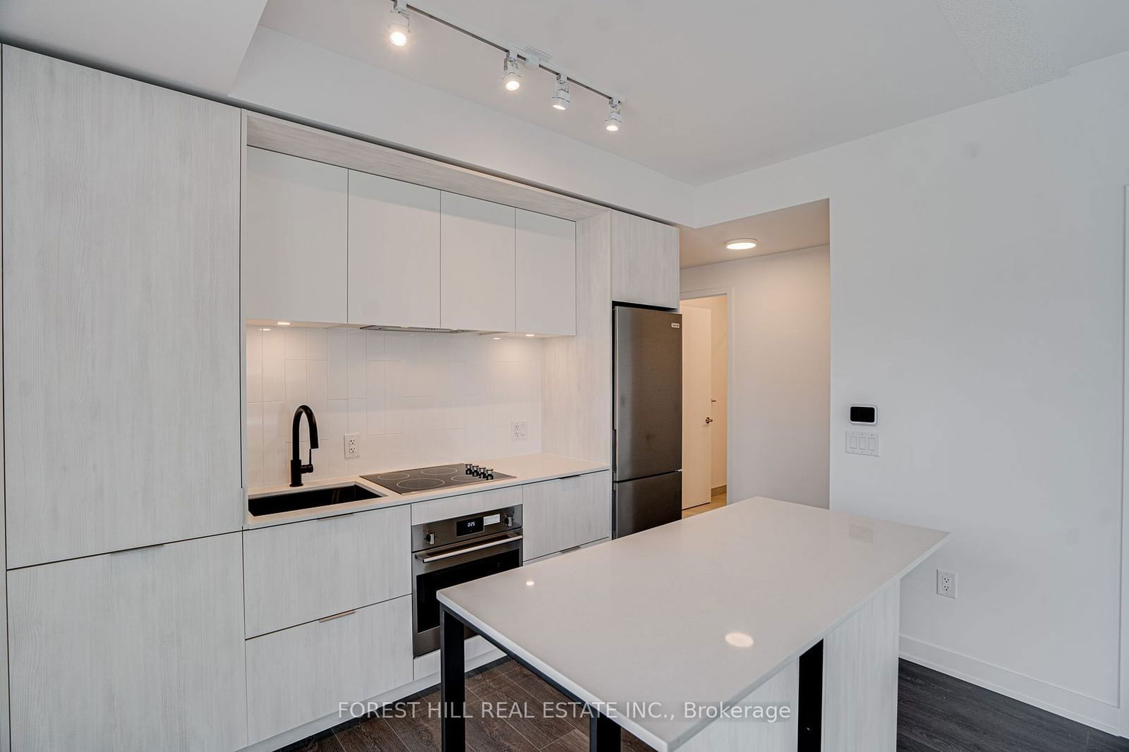 Condo for lease at 519-35 Tubman Avenue, Toronto, Regent Park, M5A 0M8 - MLS: C11916909