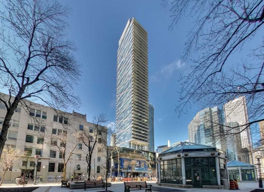 Condo for lease at 3003-224 King Street, Toronto, Waterfront Communities C1, M5H 0A6 - MLS: C11917054