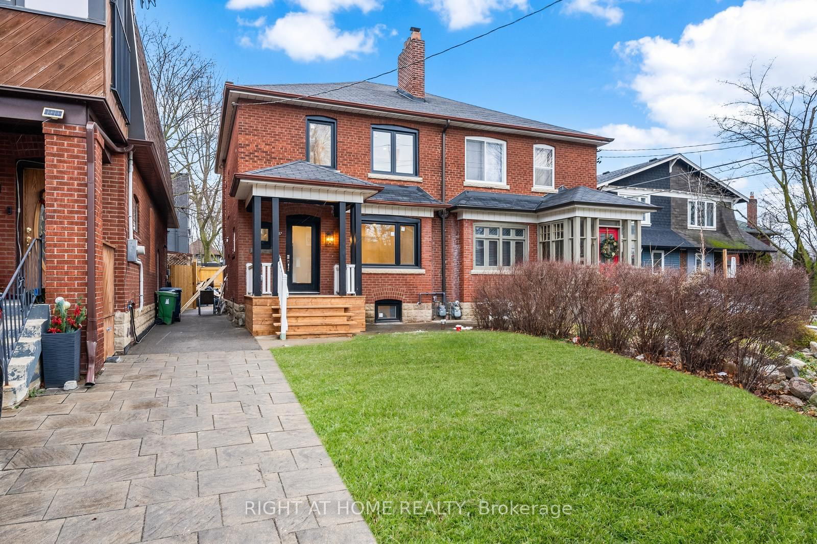 Semi-Detached House leased at 147 Forman Avenue, Toronto, Mount Pleasant East, M4S 2R9 - MLS: C11917059