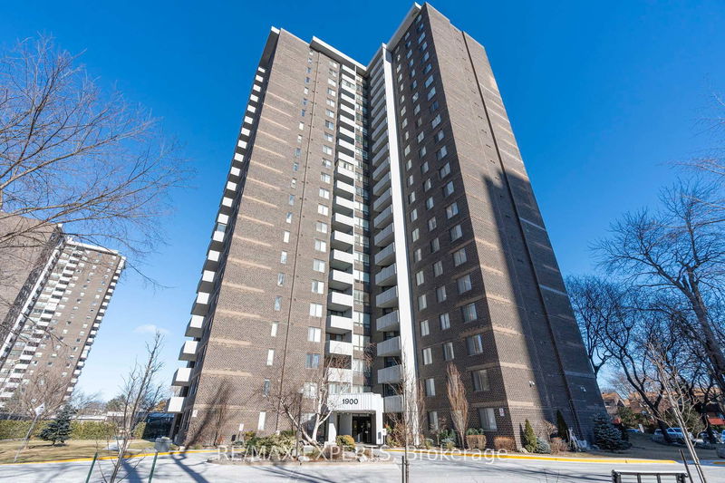 home for sale on 1505-1900 Sheppard Avenue E