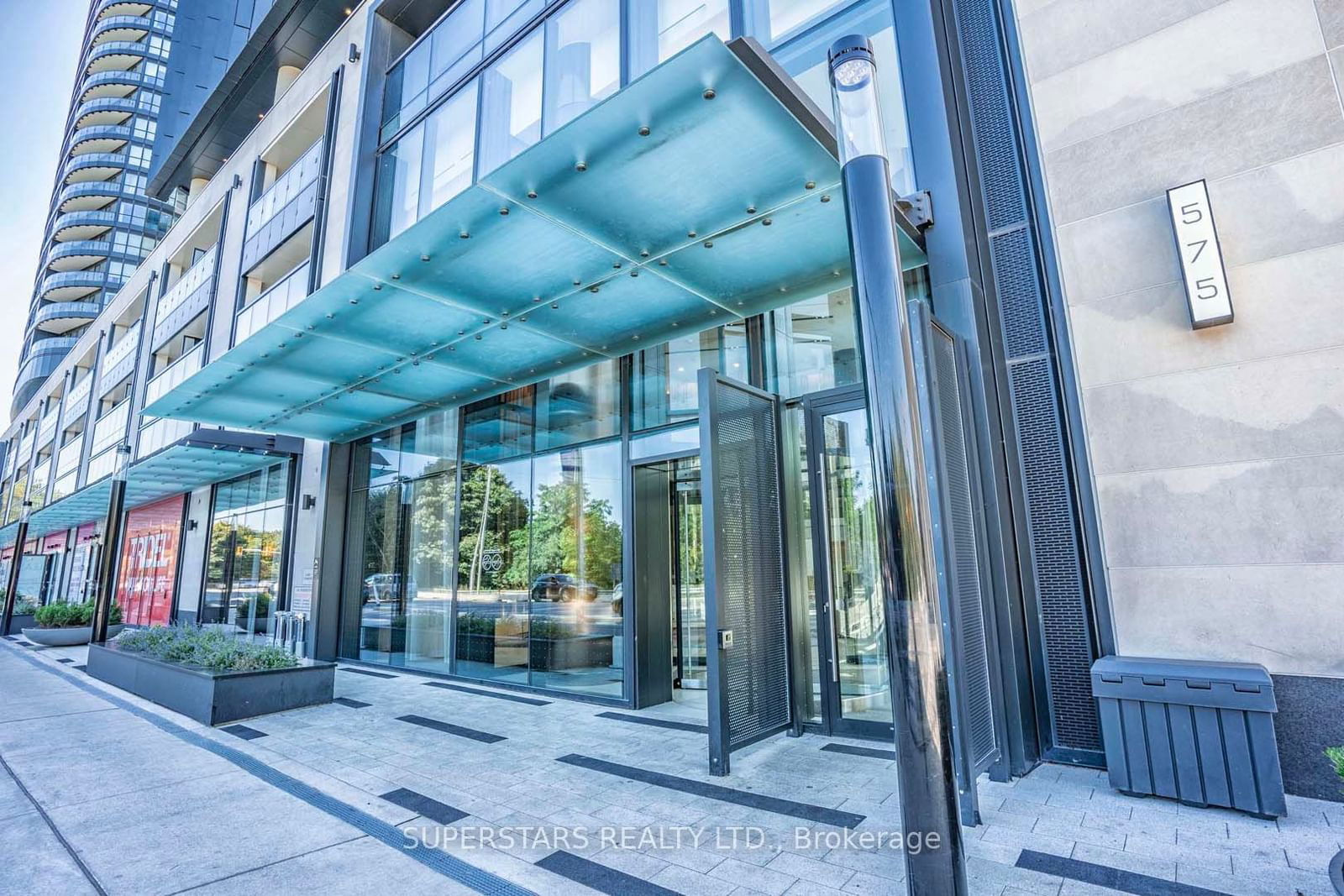 Condo for sale at 2611-575 Bloor Street, Toronto, North St. James Town, M4W 0B2 - MLS: C11917299