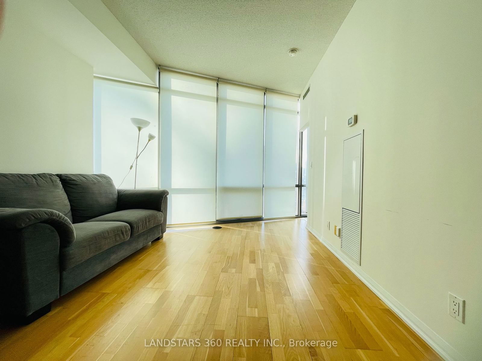 Condo for lease at 2509-832 Bay Street, Toronto, Bay Street Corridor, M5S 1Z6 - MLS: C11917828