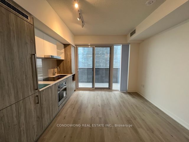 Condo for lease at 2110-138 Downes Street, Toronto, Waterfront Communities C1, M5E 0E4 - MLS: C11917867