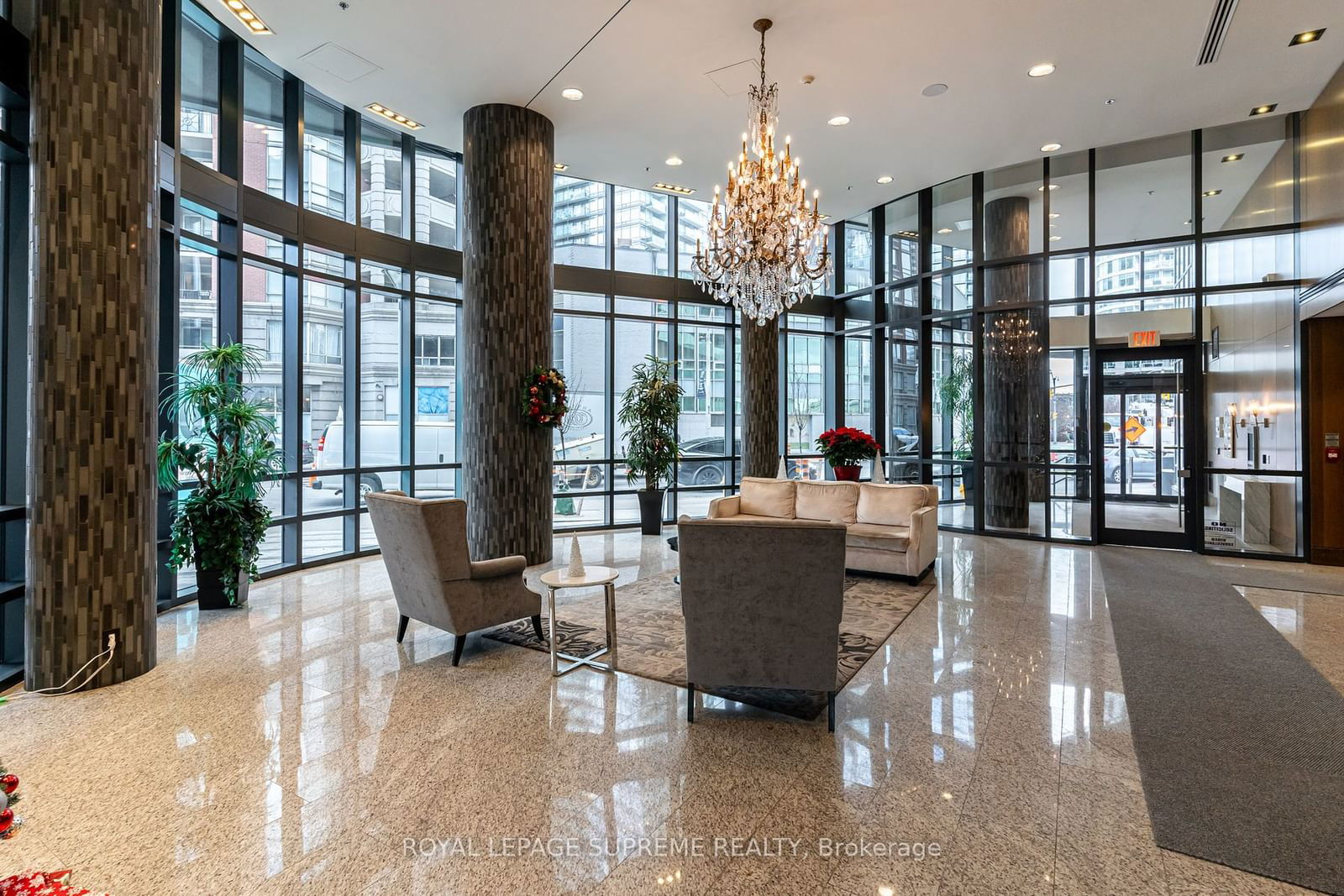 Condo for lease at 507-825 Church Street, Toronto, Rosedale-Moore Park, M4W 3Z4 - MLS: C11917904