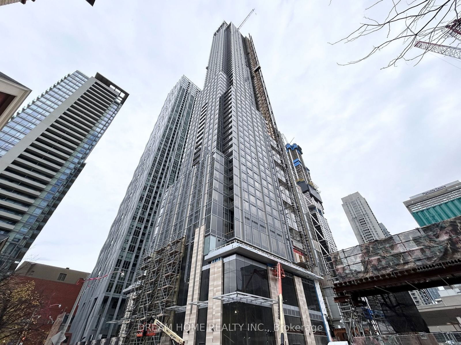 Condo leased at 1505-11 Yorkville Avenue, Toronto, Annex, M4W 0B7 - MLS: C11918846