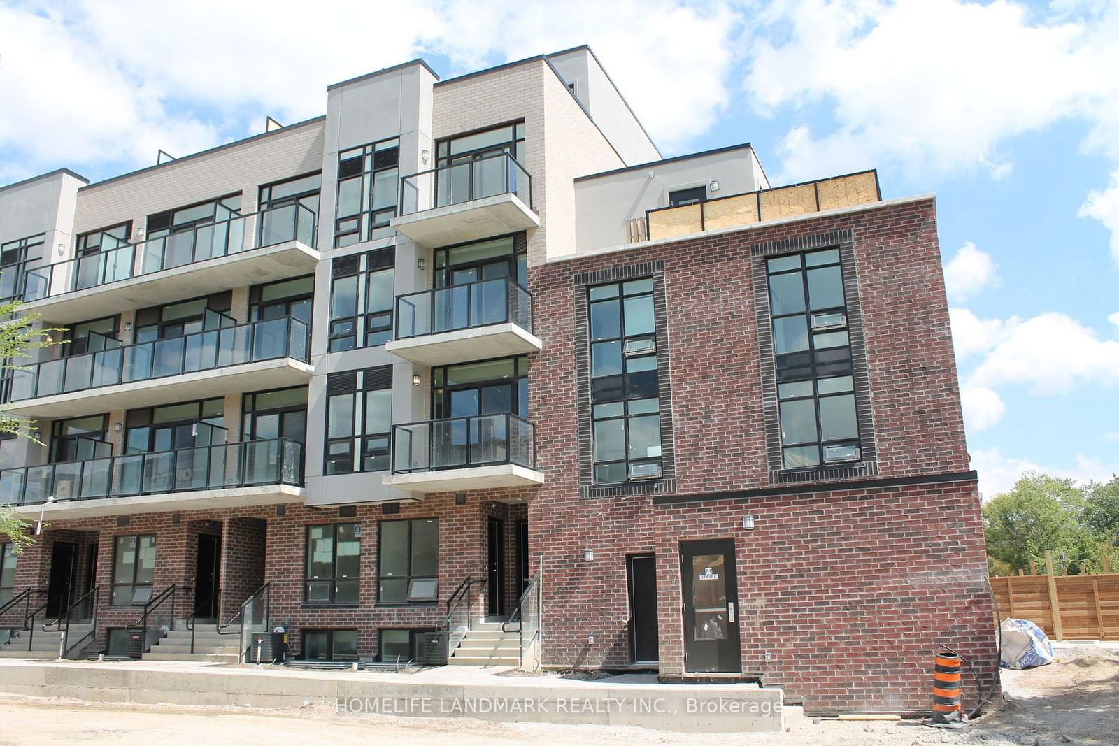 Townhouse for lease at 1-871 Sheppard Avenue, Toronto, Bathurst Manor, M3H 2S9 - MLS: C11919084