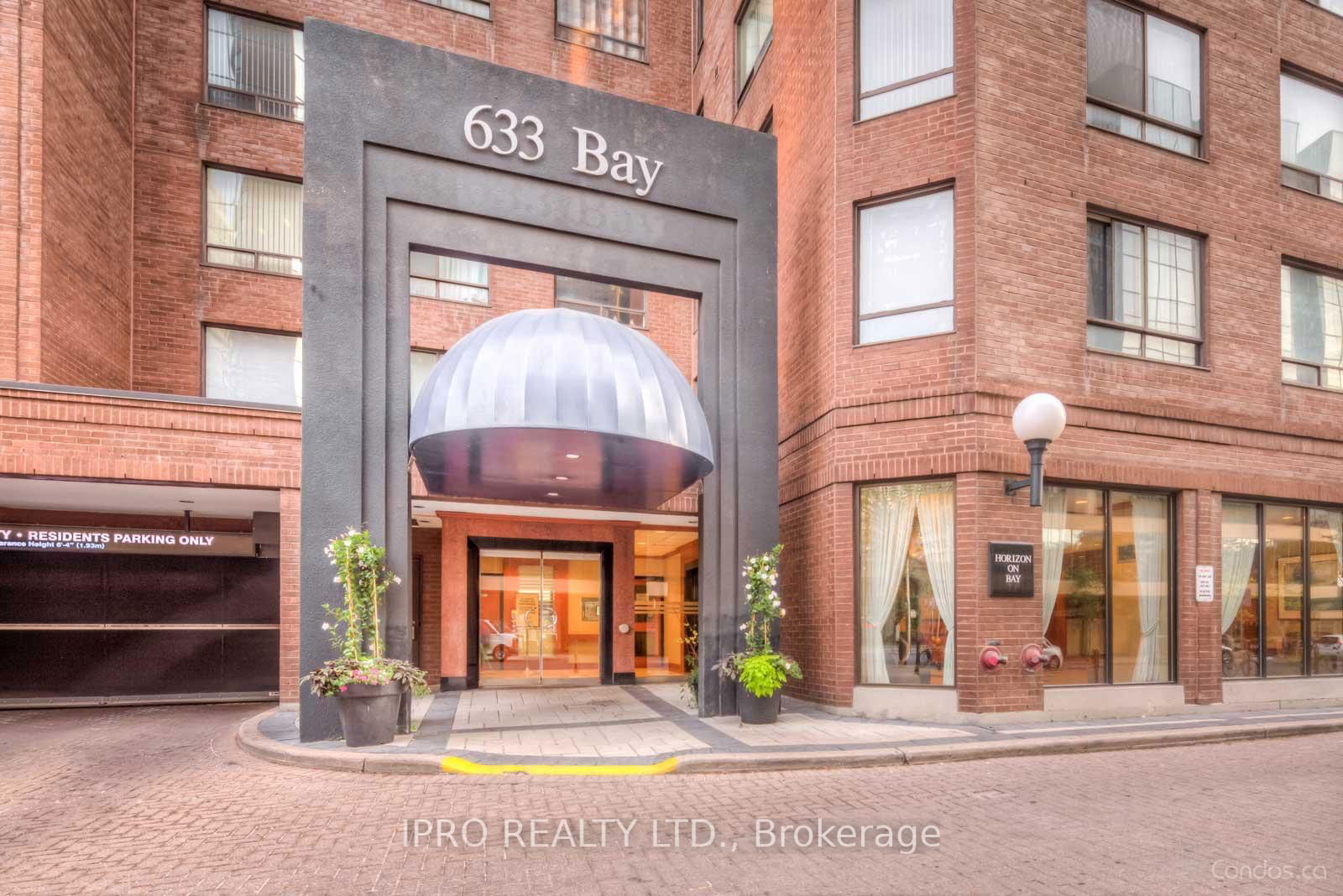 Condo leased at 2109-633 Bay Street, Toronto, Bay Street Corridor, M5G 2G4 - MLS: C11919437