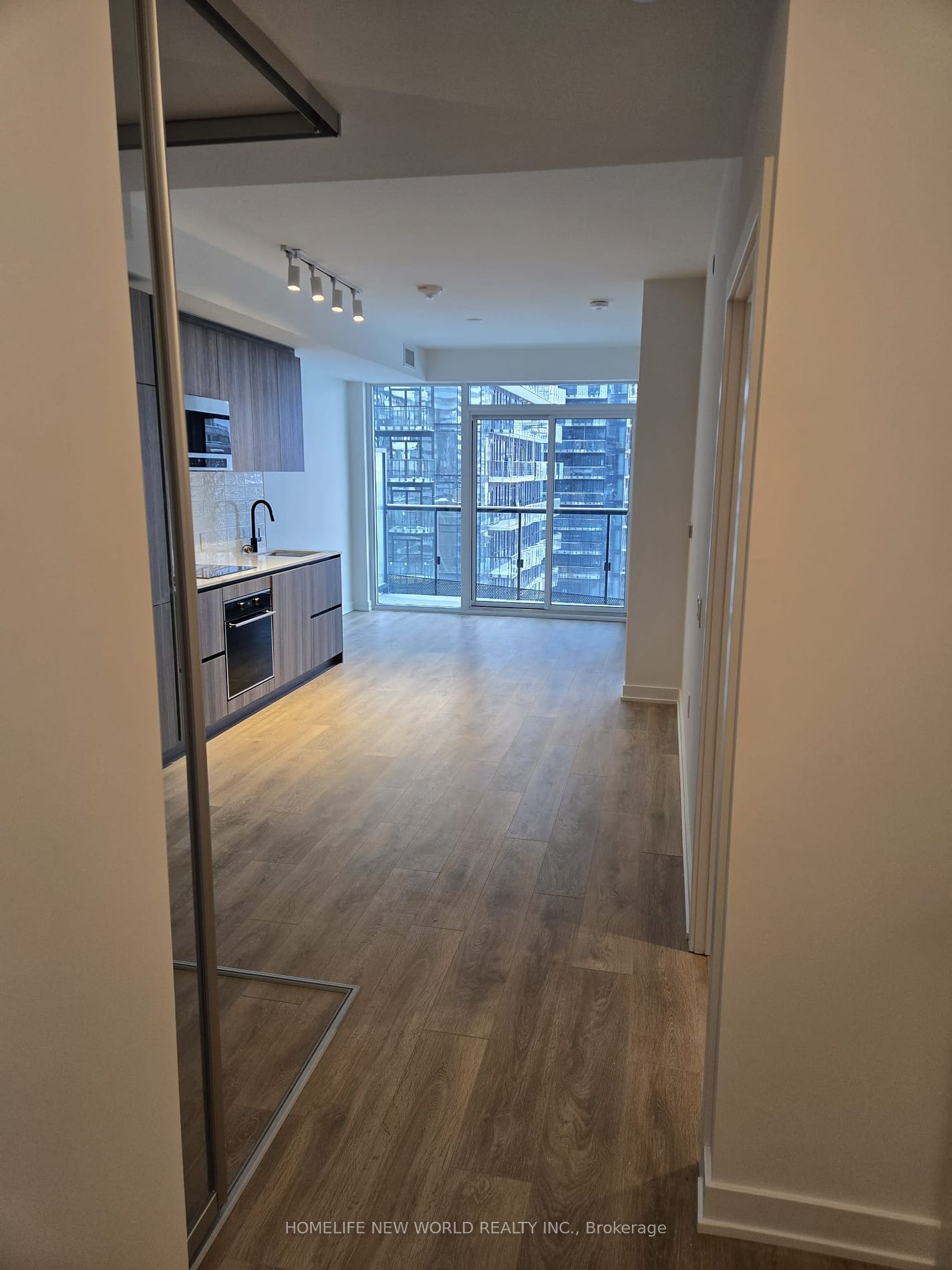 Condo for lease at 1506-117 Broadway Avenue, Toronto, Mount Pleasant West, M4P 1V3 - MLS: C11919531