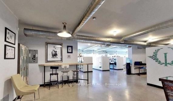 200 - 1269 Dundas St W, Toronto, M6J 1H1 | Image 3