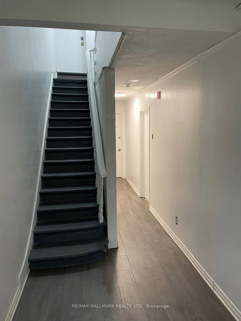 177 Carlton St, Toronto, M5A 2K3 | Image 2