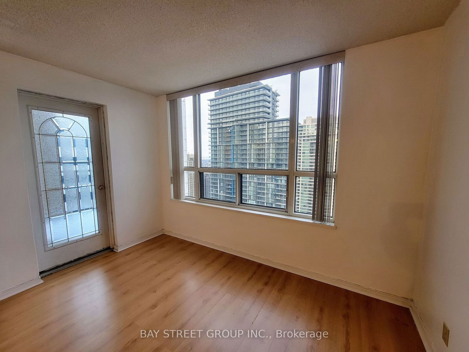 Condo leased at PH5-100 Upper Madison Avenue, Toronto, Lansing-Westgate, M2N 6M4 - MLS: C11919778