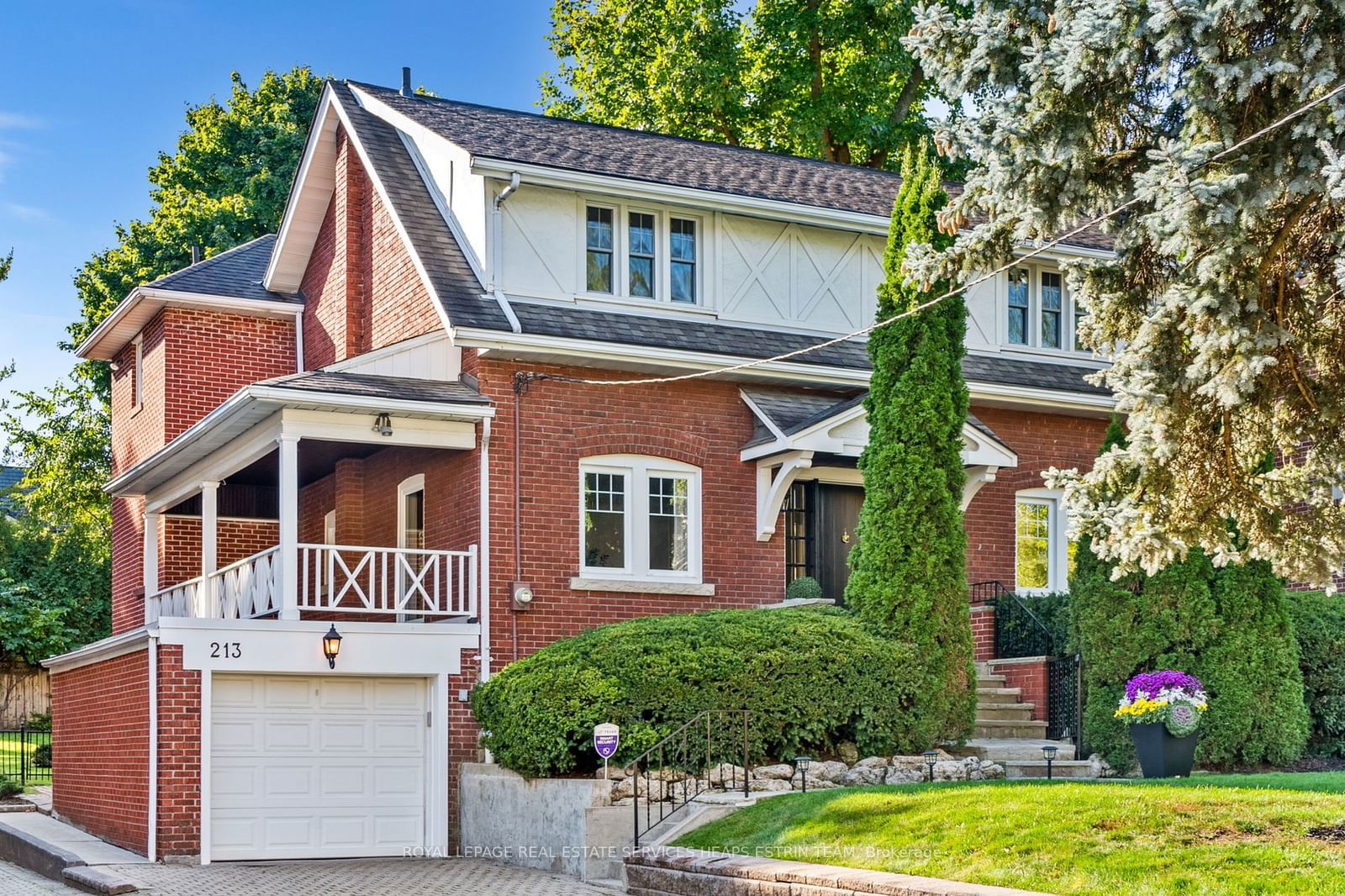 Detached House for sale at 213 St Leonards Avenue, Toronto, Bridle Path-Sunnybrook-York Mills, M4N 1K8 - MLS: C11920122