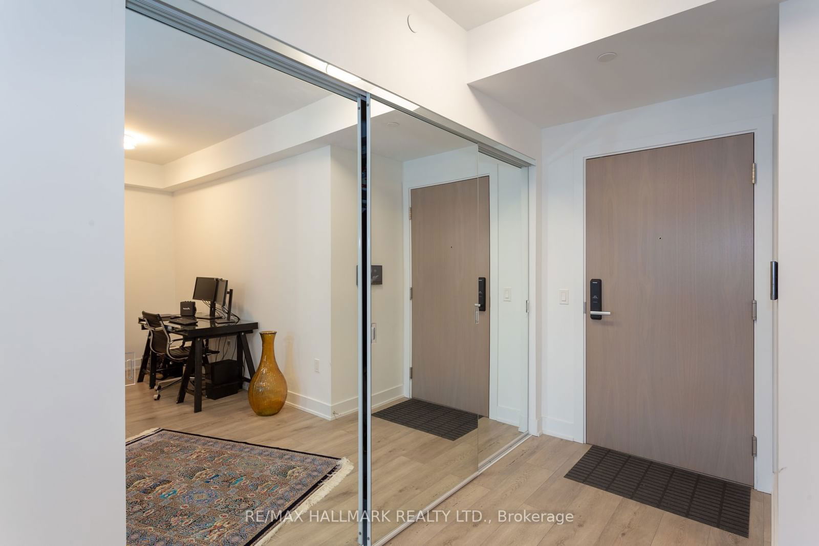 Condo leased at 2109-575 Bloor Street, Toronto, North St. James Town, M4W 0B2 - MLS: C11920149