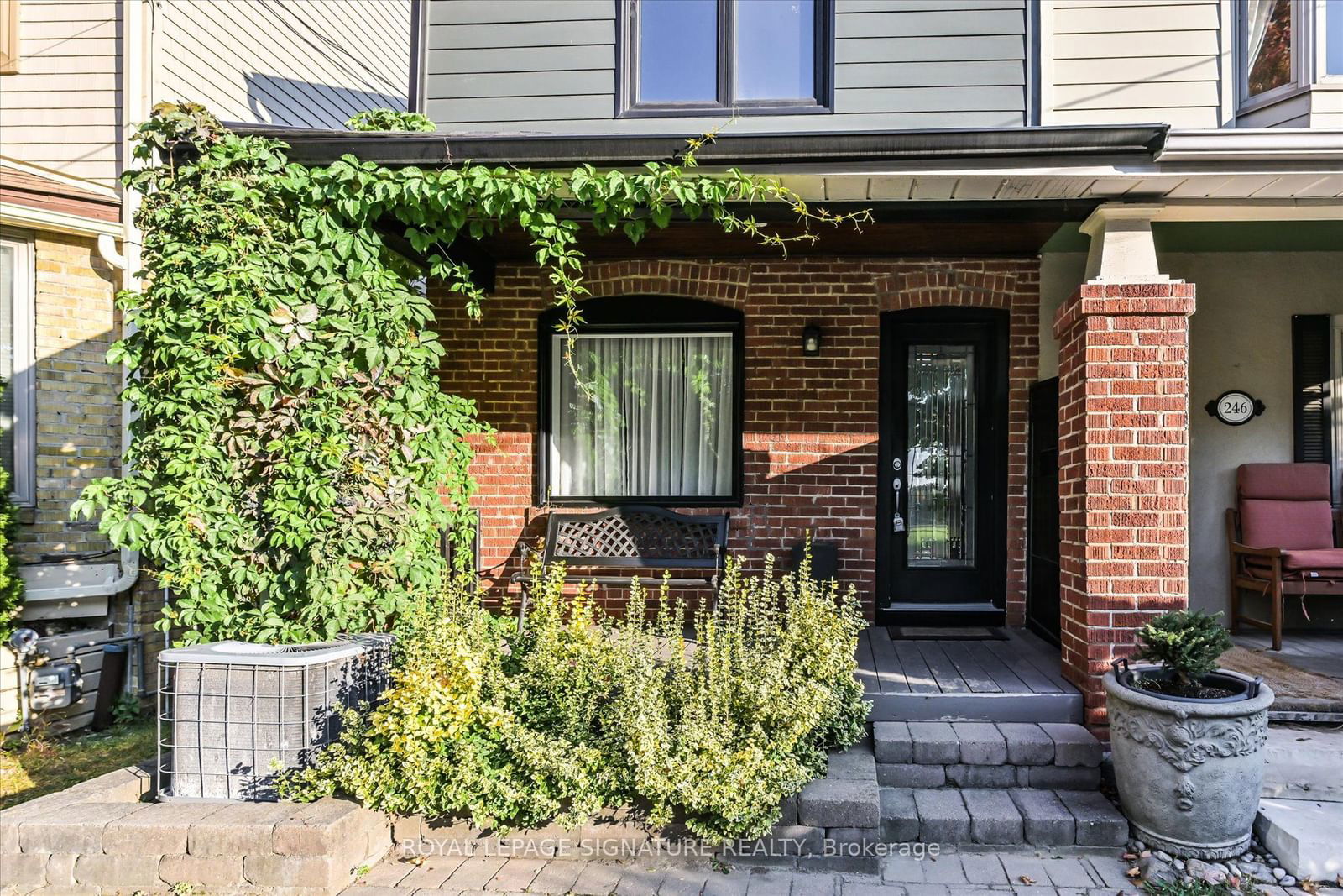 Semi-Detached House for lease at 248 Roselawn Avenue, Toronto, Yonge-Eglinton, M4R 1E9 - MLS: C11920221