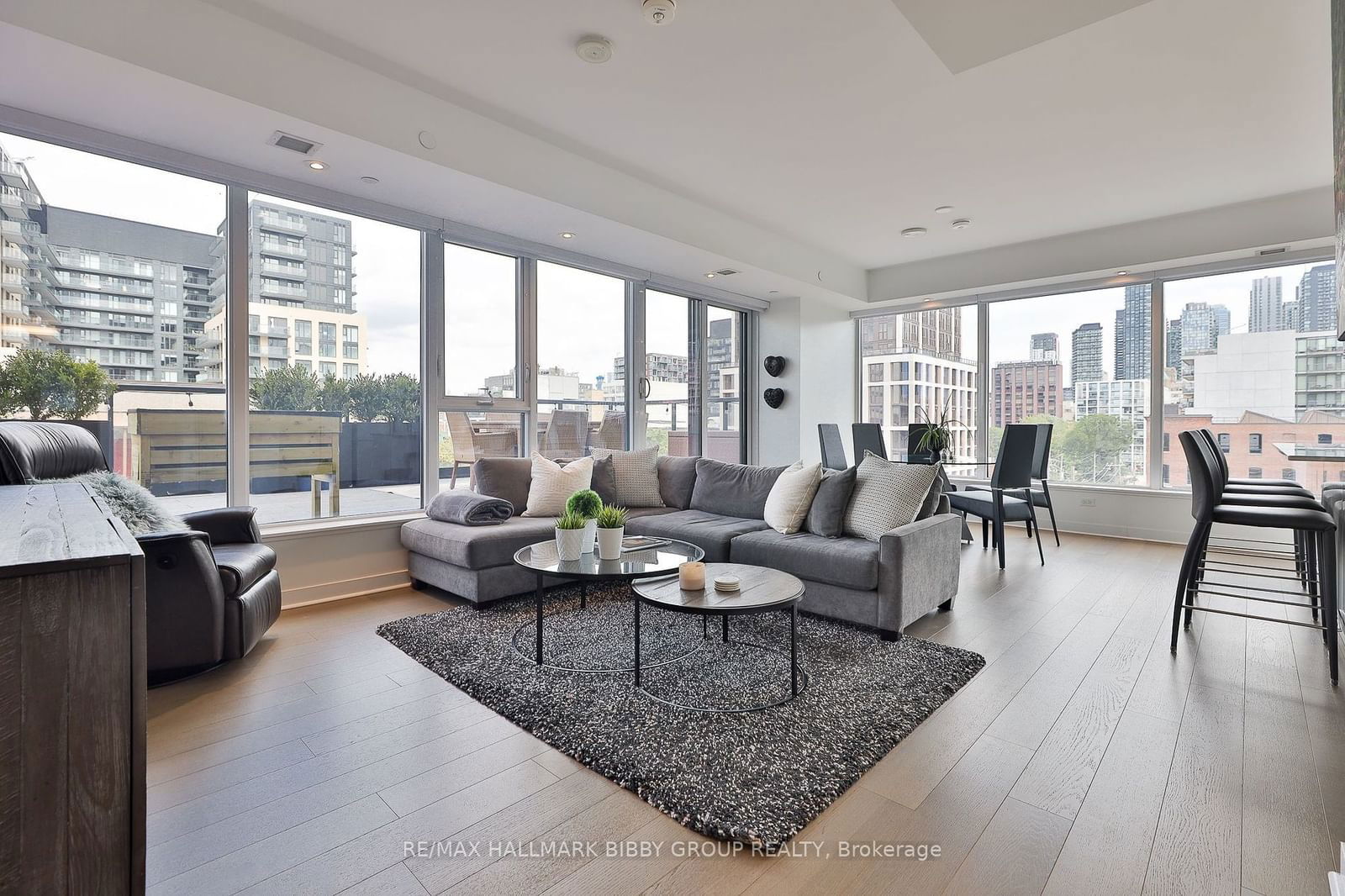 Condo for sale at 611-501 Adelaide Street, Toronto, Waterfront Communities C1, M5V 1T4 - MLS: C11920223