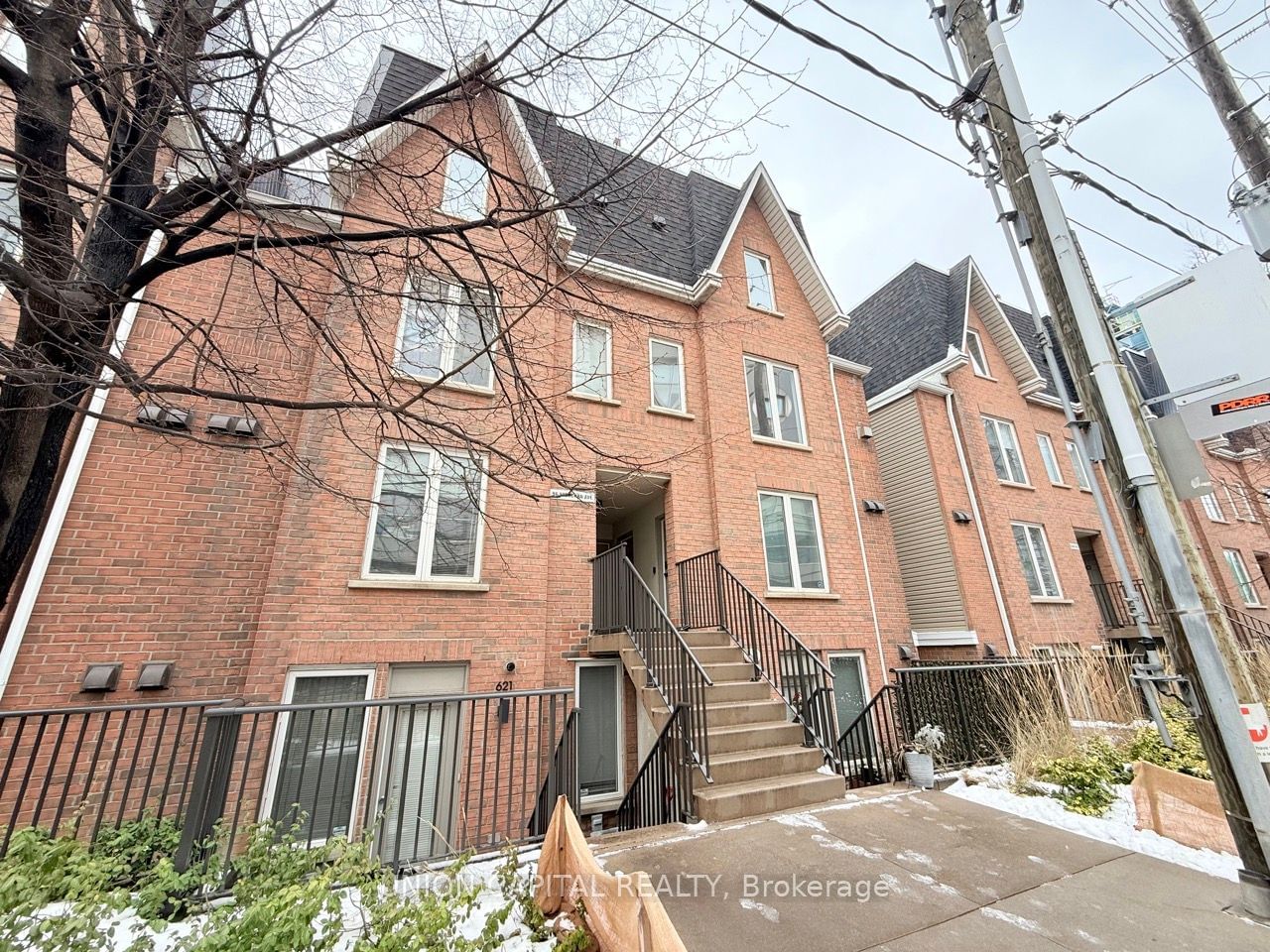 Townhouse for lease at 621-96 Strachan Avenue, Toronto, Niagara, M6K 3M6 - MLS: C11920603