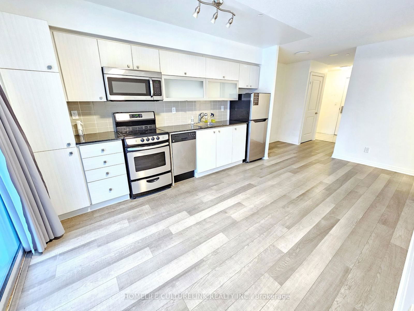 Condo for lease at 309-275 Yorkland Road, Toronto, Henry Farm, M2J 0B4 - MLS: C11920750