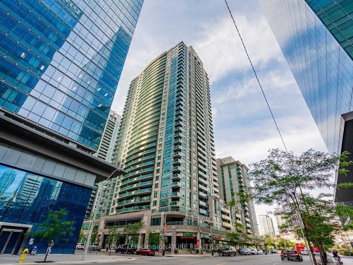 Condo for sale at 3906-30 Grand Trunk Crescent, Toronto, Waterfront Communities C1, M5J 3A4 - MLS: C11920894