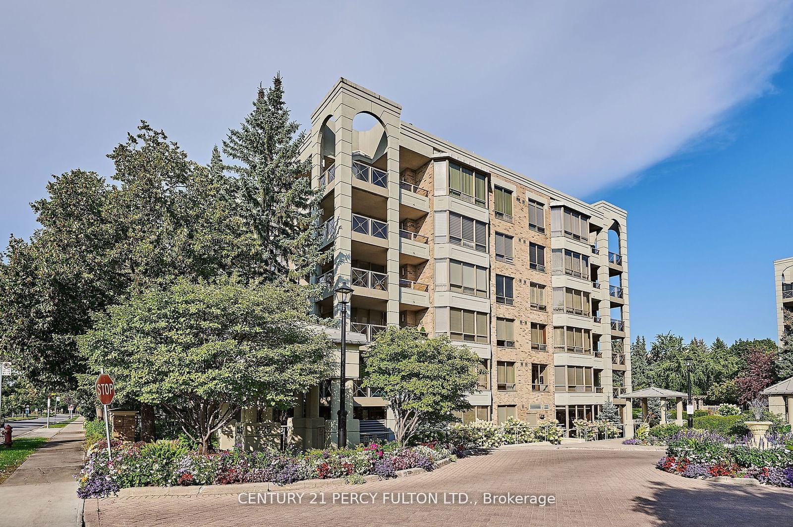 Condo leased at 101-225 The Donway, Toronto, Banbury-Don Mills, M3B 2V7 - MLS: C11920902