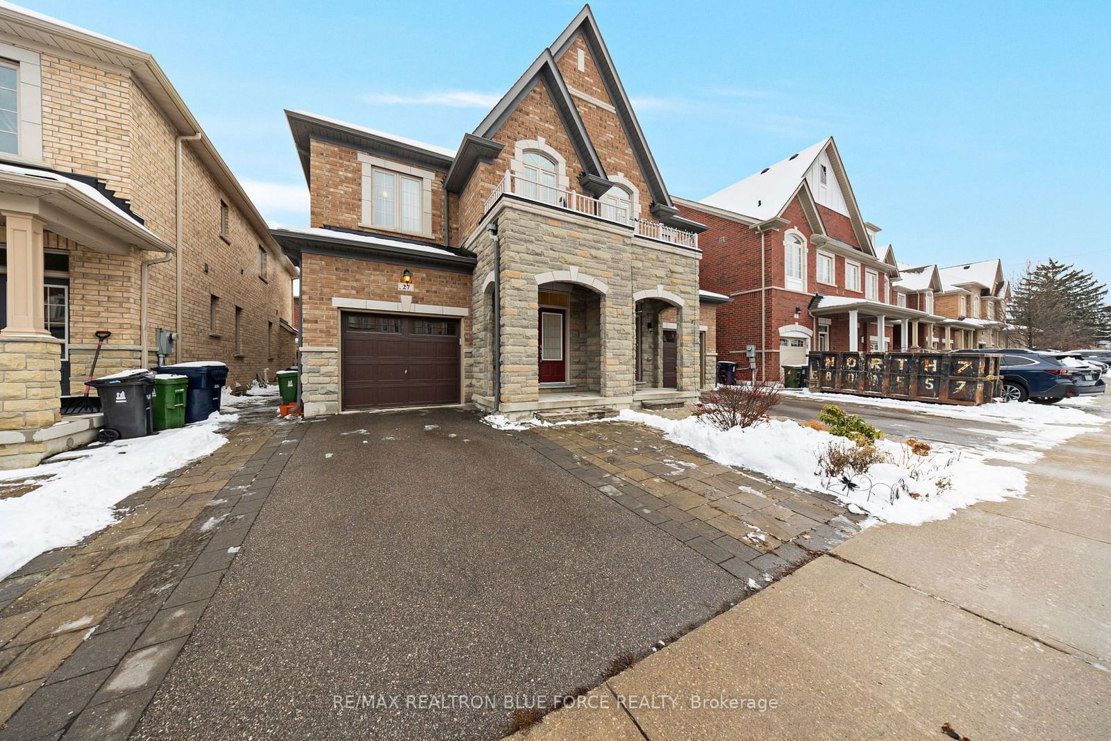 Semi-Detached House for sale at 27 Goldthread Terrace, Toronto, Bathurst Manor, M3H 0B9 - MLS: C11920969