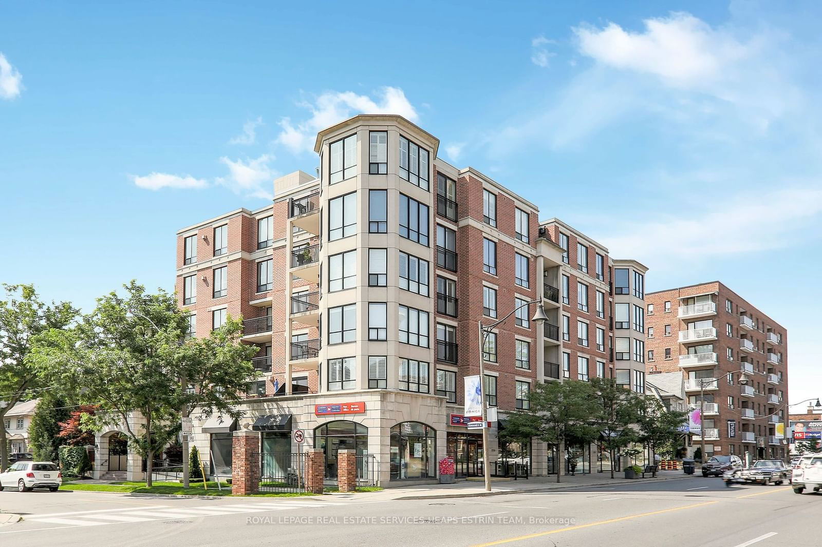 Building at 2 Alexandra Boulevard, Toronto, Lawrence Park South