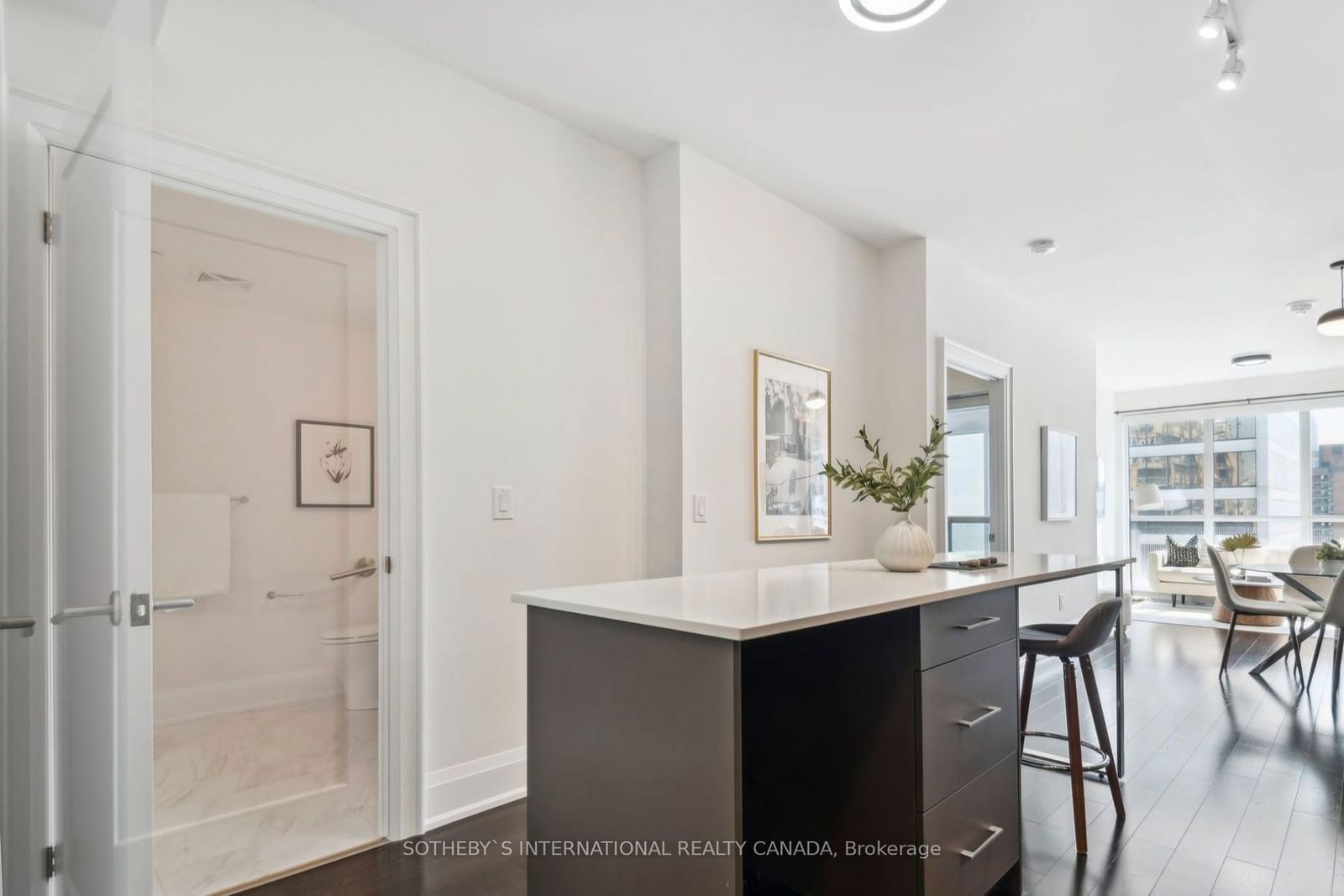 Condo sold at 1201-88 Cumberland Street, Toronto, Annex, M5R 0C8 - MLS: C11921213