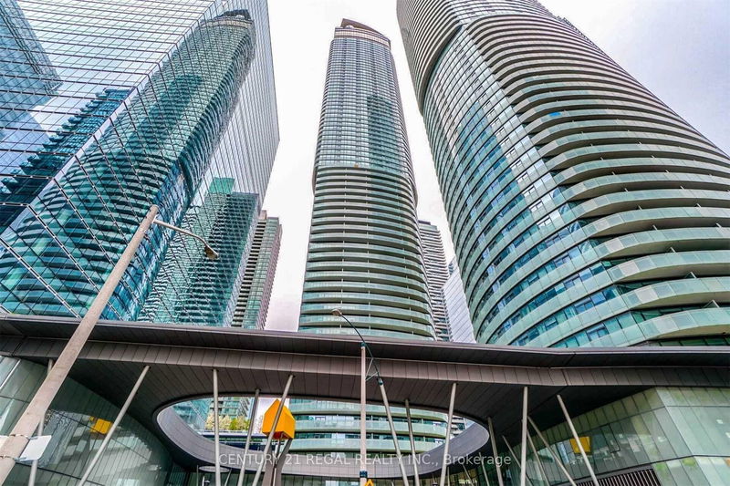 home for lease on 2111-14 York Street
