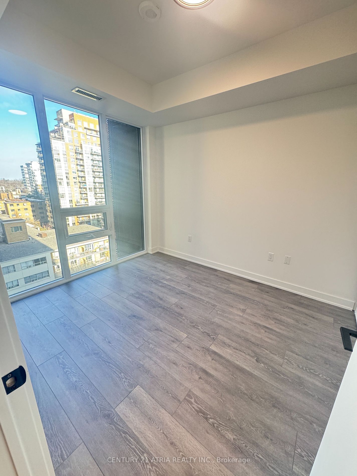 Condo leased at 807-117 Broadway Avenue, Toronto, Mount Pleasant West, M4P 1V3 - MLS: C11921373